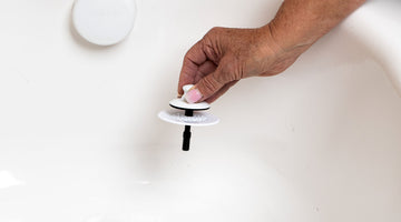 How to Fix a Tub Stopper That Stopped Holding Water